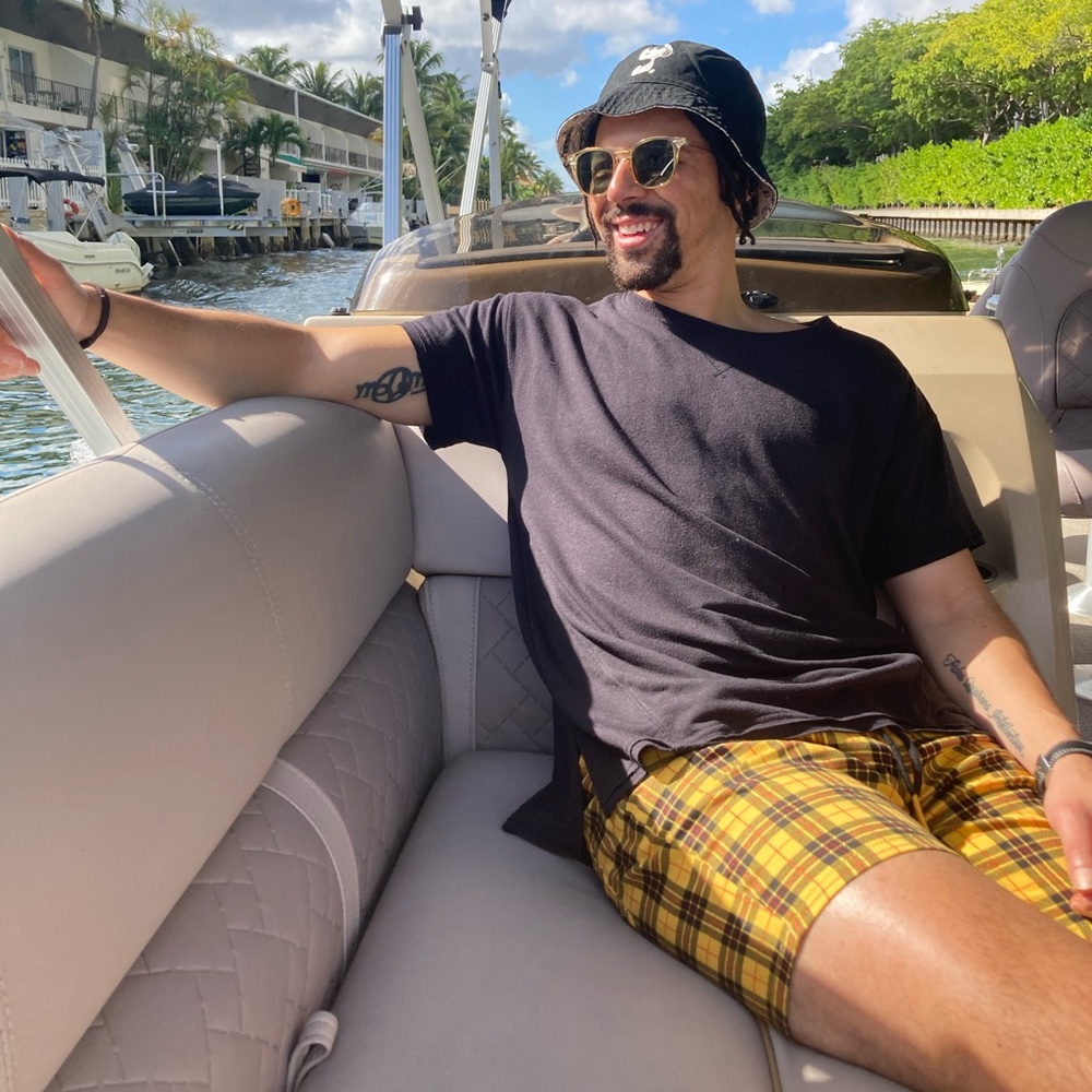 Meet your Posher, Samuel